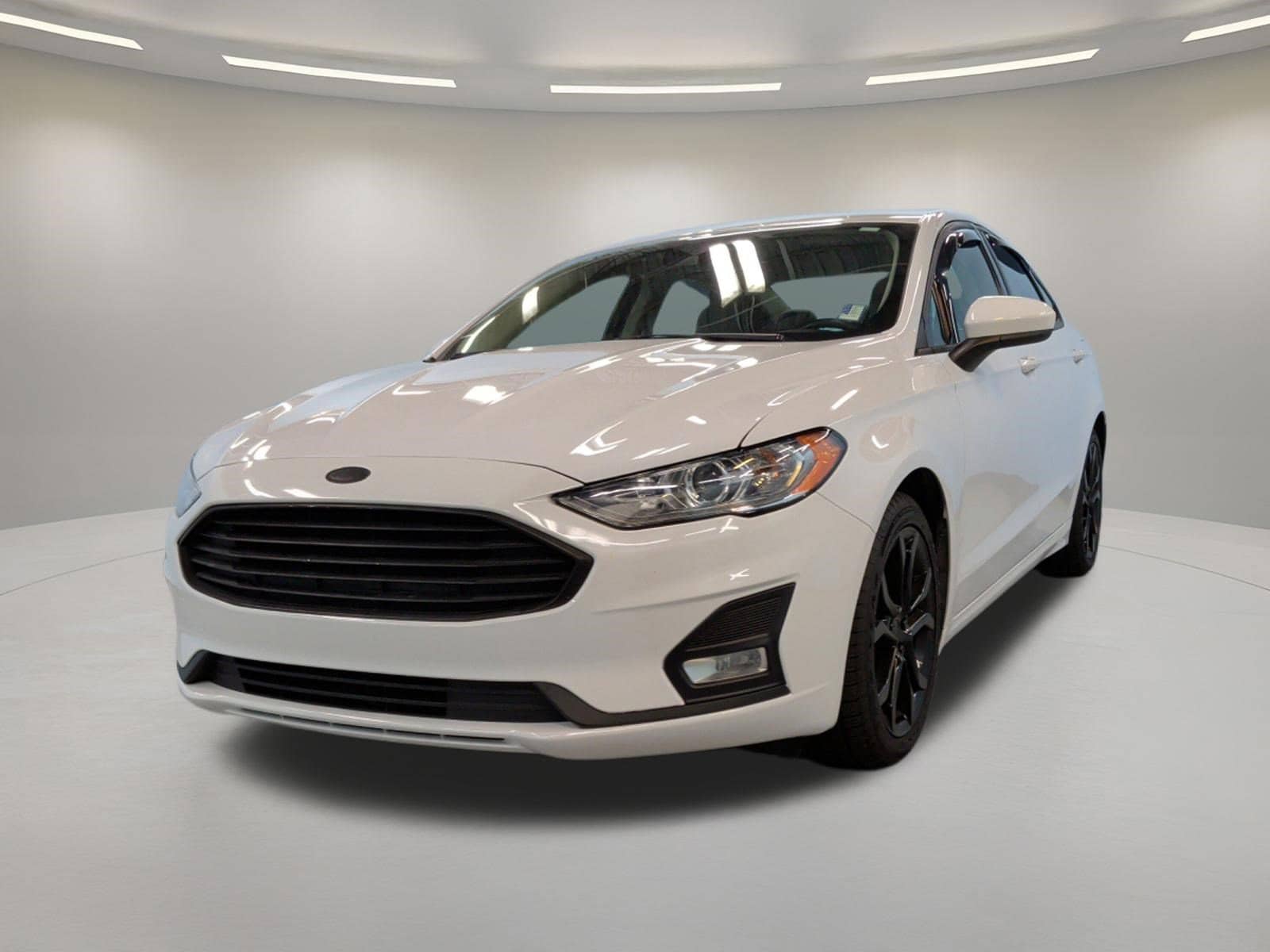 2020 Ford Fusion SE photo 5