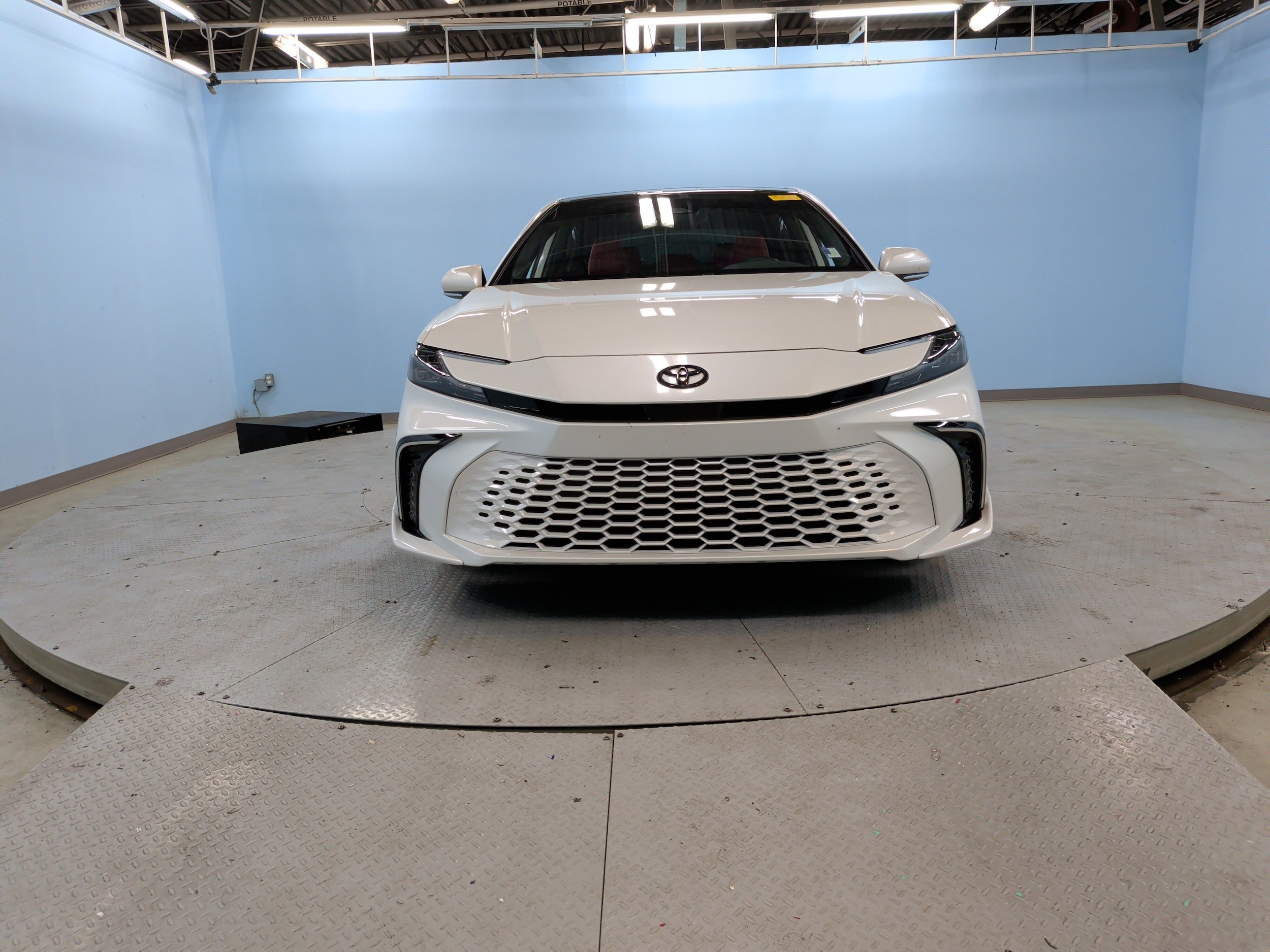 2025 Toyota Camry XSE photo 4