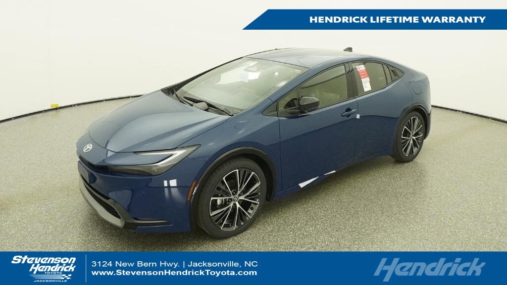 2026 Toyota Prius XLE's photo