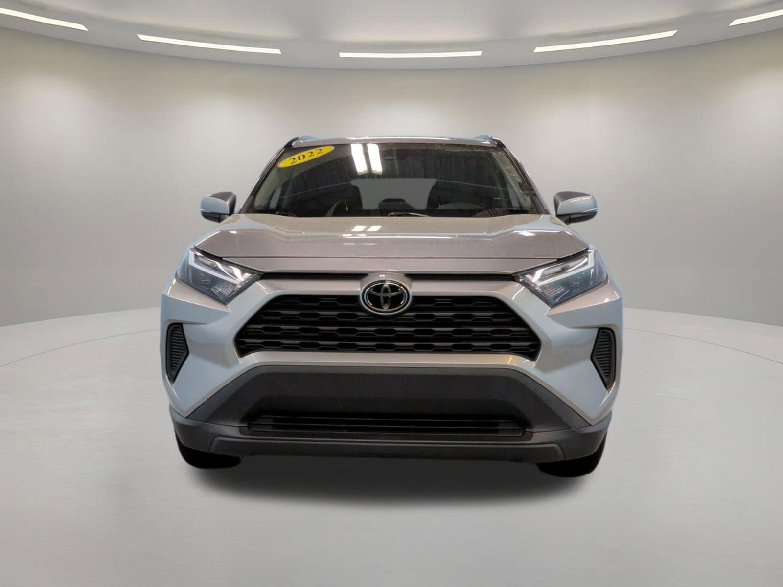 2022 Toyota RAV4 XLE photo 4