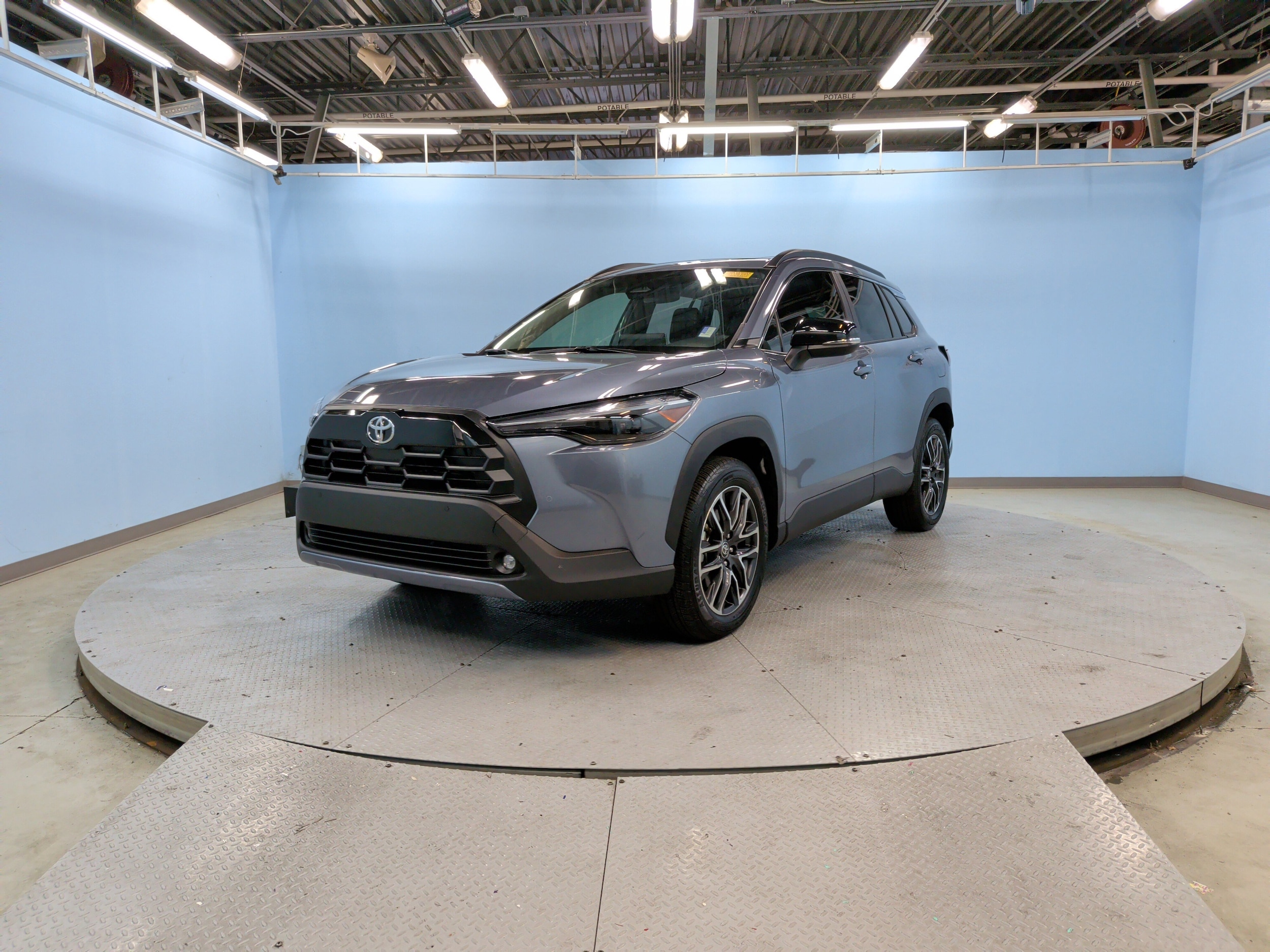 2026 Toyota Corolla Cross XLE photo 5