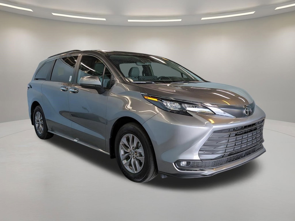 Certified 2026 Toyota Sienna XLE 8 Passenger Van Passenger Van