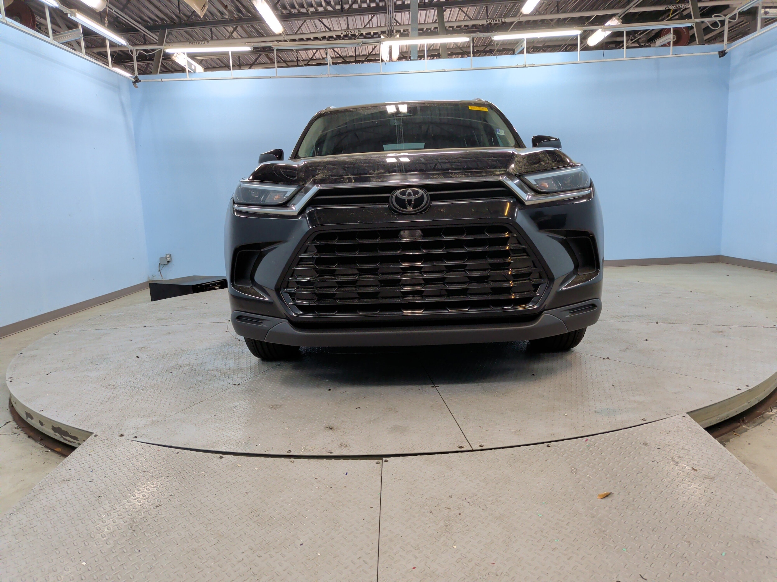 2024 Toyota Grand Highlander XLE photo 4