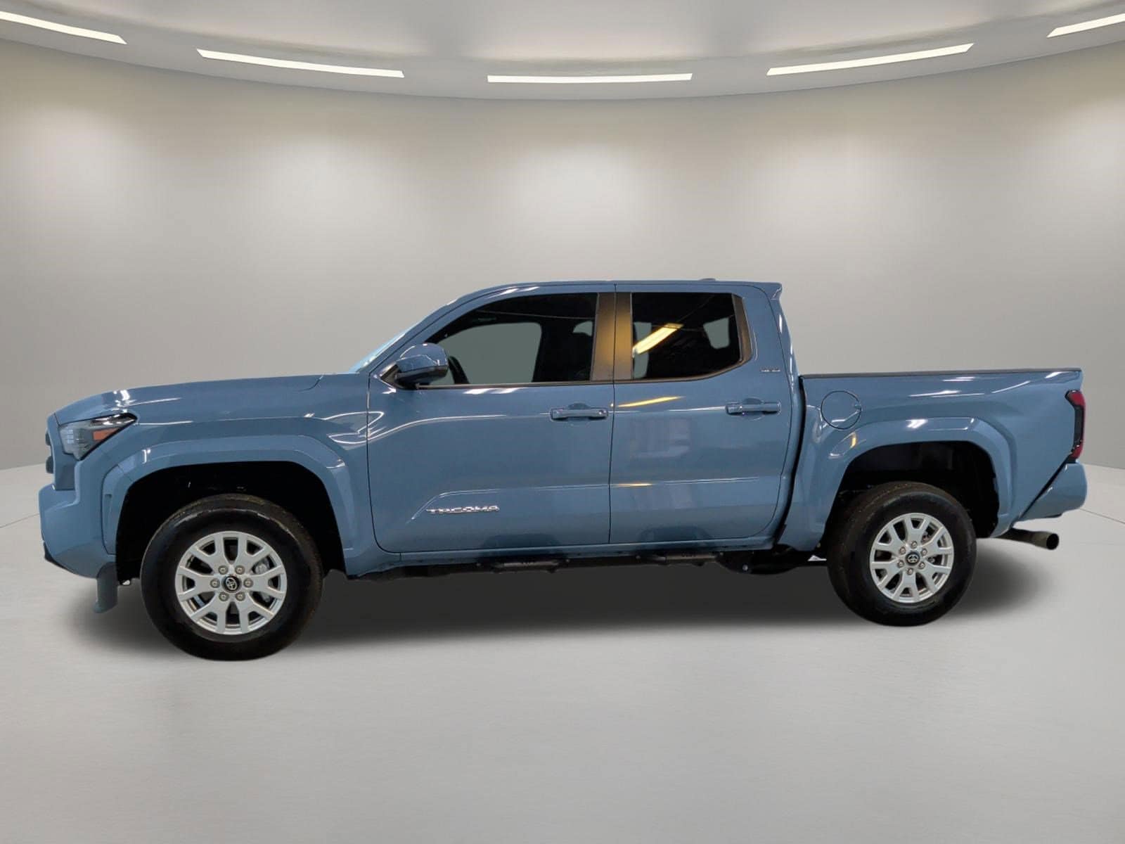 2026 Toyota Tacoma SR5 photo 6