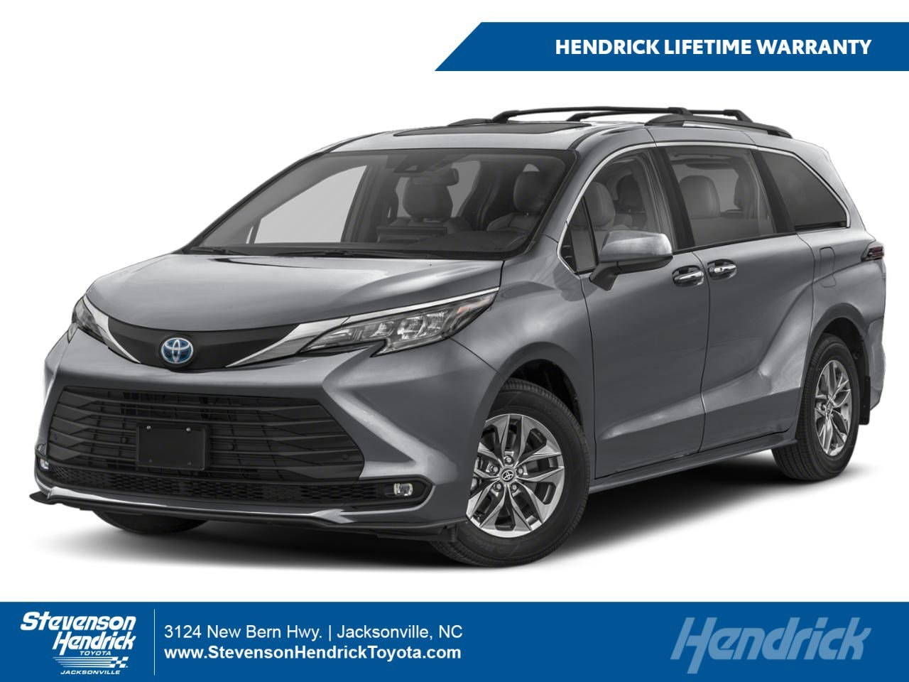 2026 Toyota Sienna XLE's photo