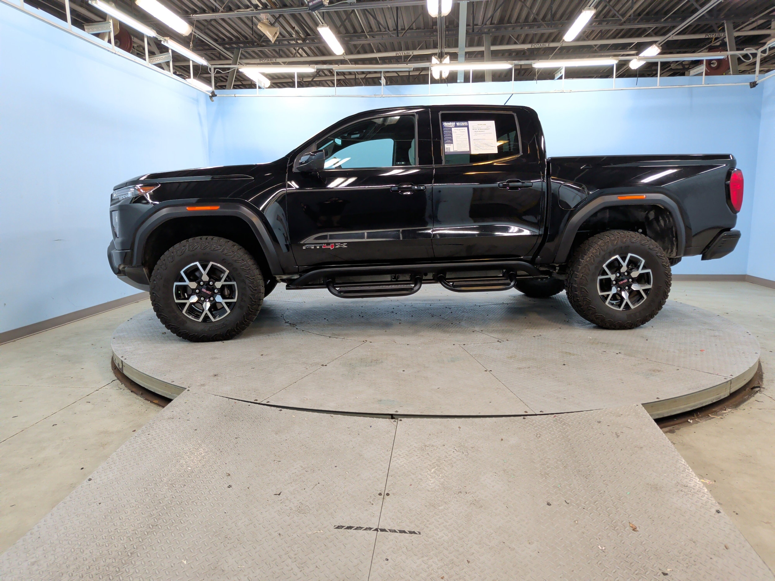 2024 GMC Canyon AT4X photo 6