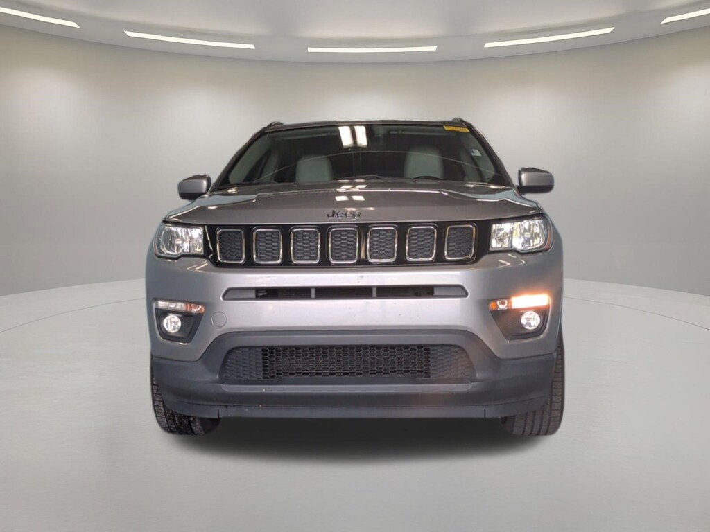 Used 2018 Jeep Compass Latitude 4x4 SUV