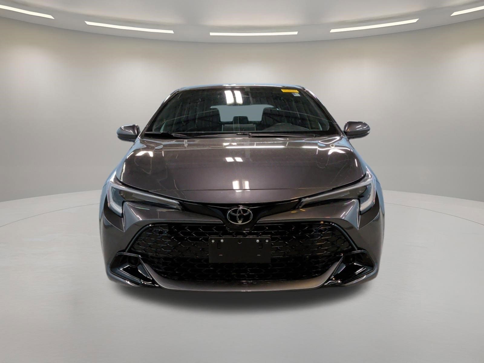 2025 Toyota Corolla Hatchback SE photo 4