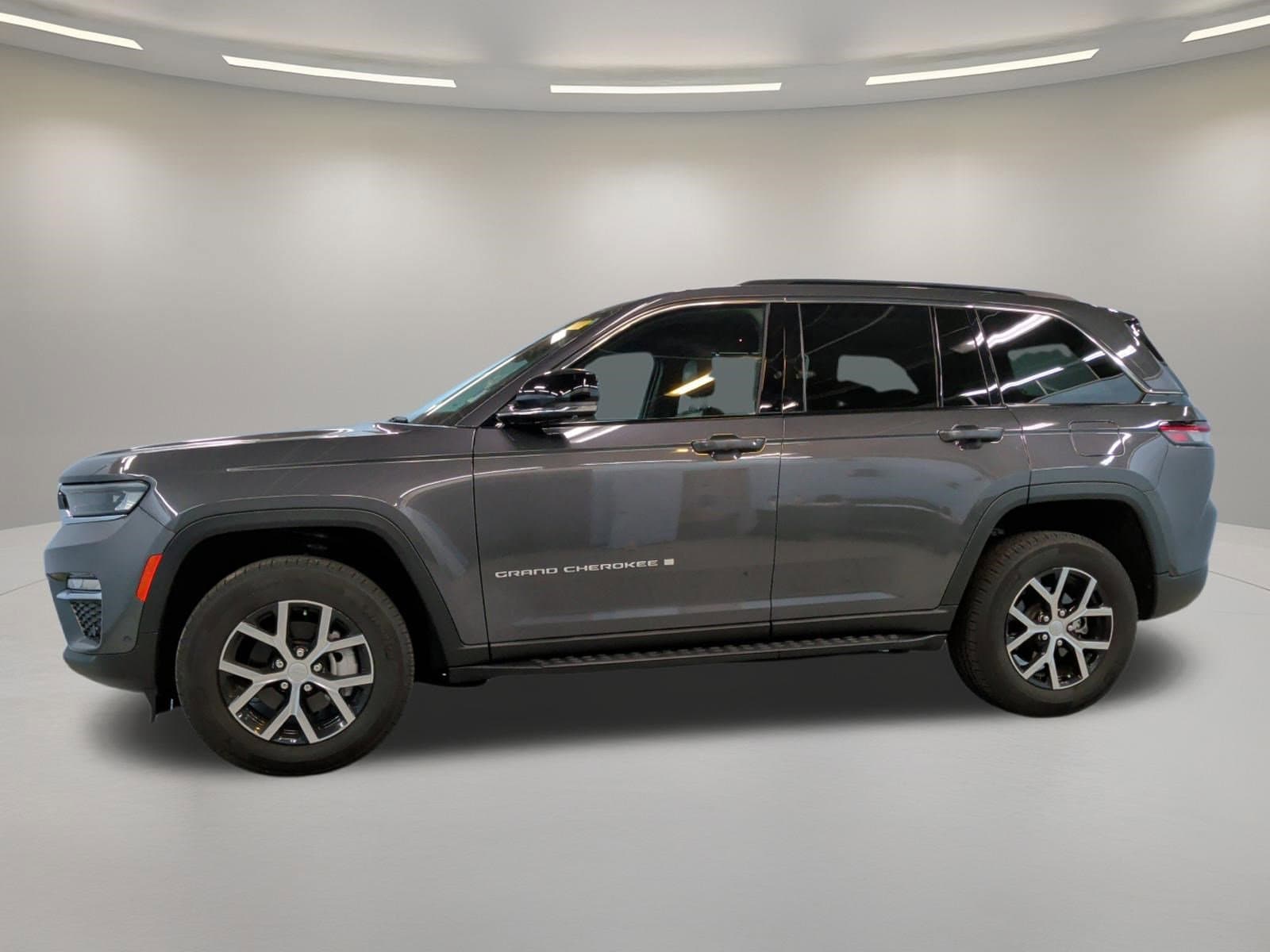 2024 Jeep Grand Cherokee Limited photo 6