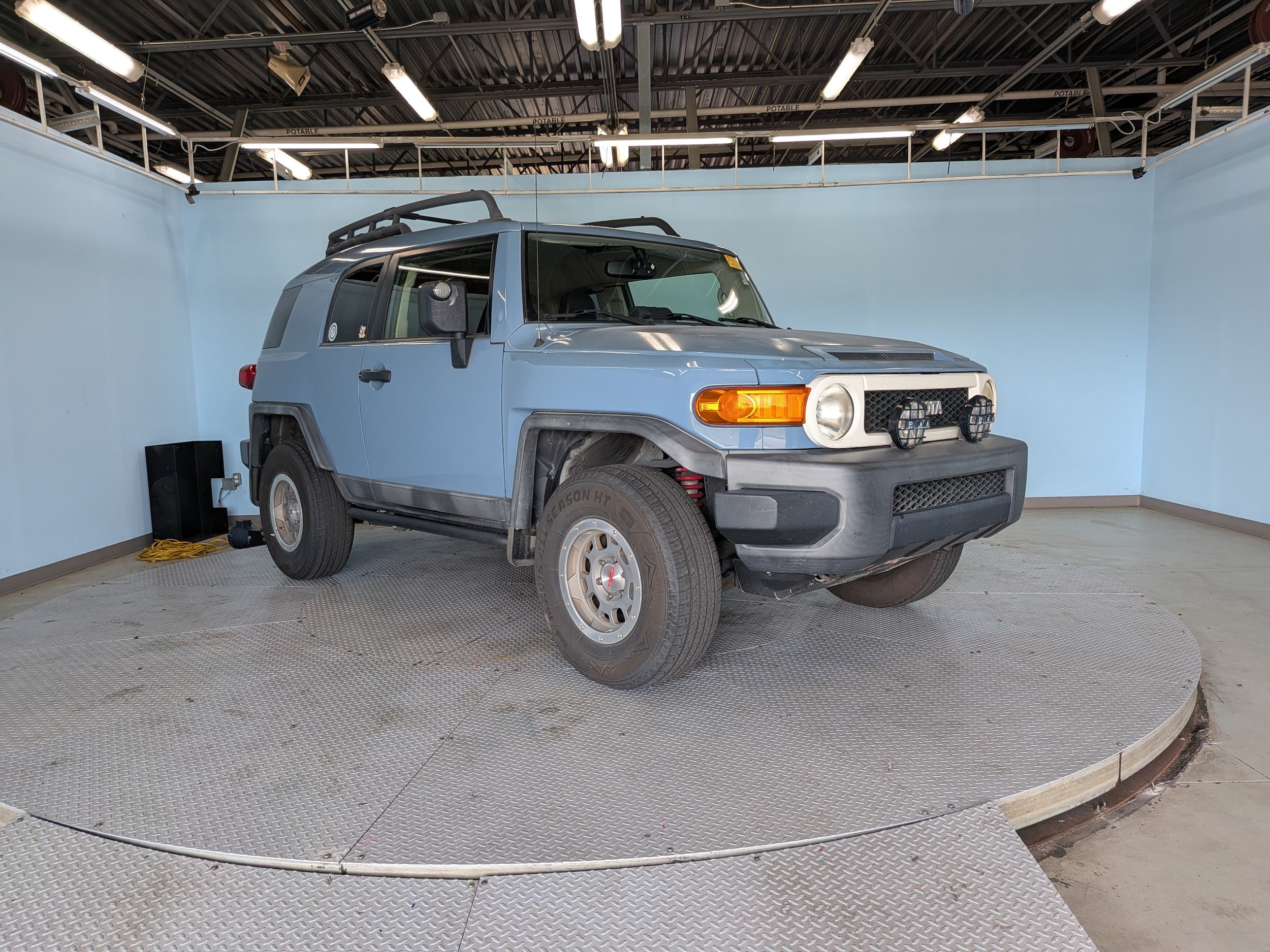 Toyota FJ Cruiser AT 4WD V6
