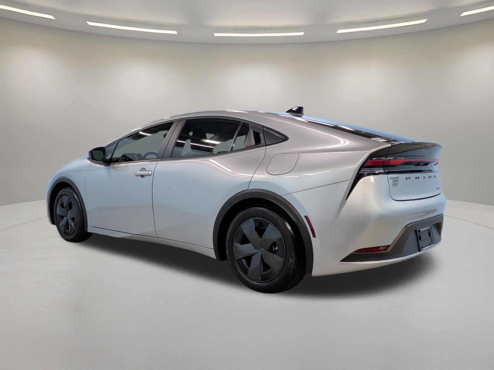 2026 Toyota Prius LE photo 3