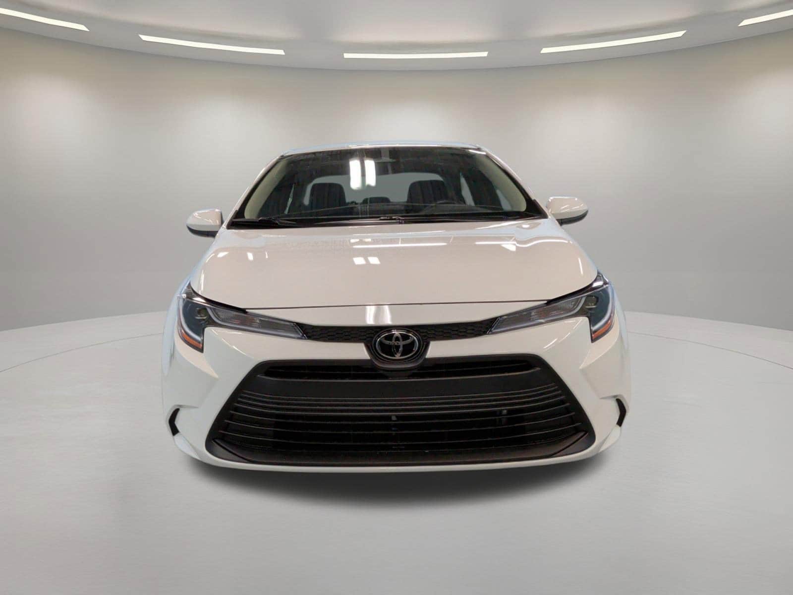 2025 Toyota Corolla LE photo 4