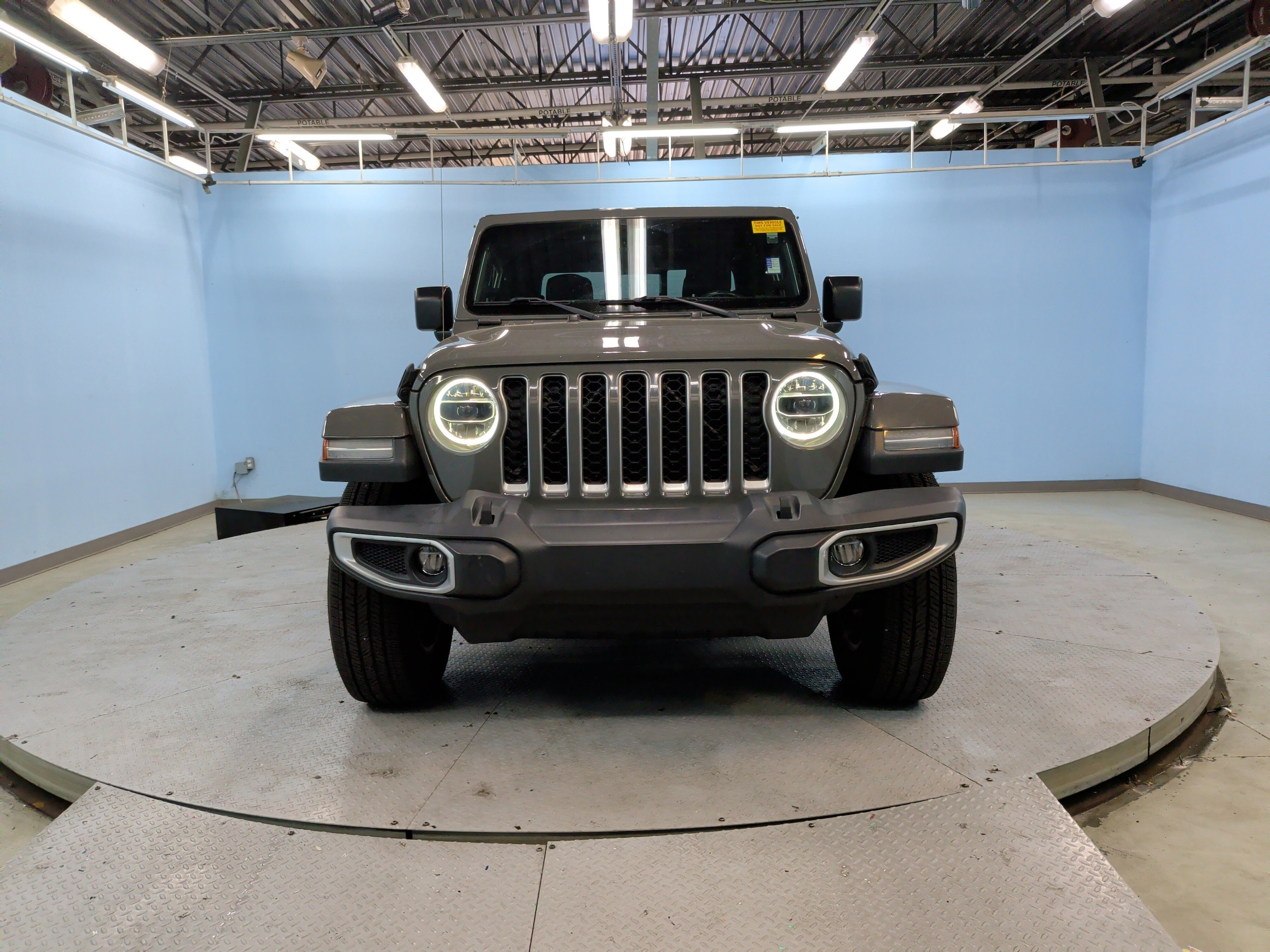 2021 Jeep Gladiator Overland photo 4