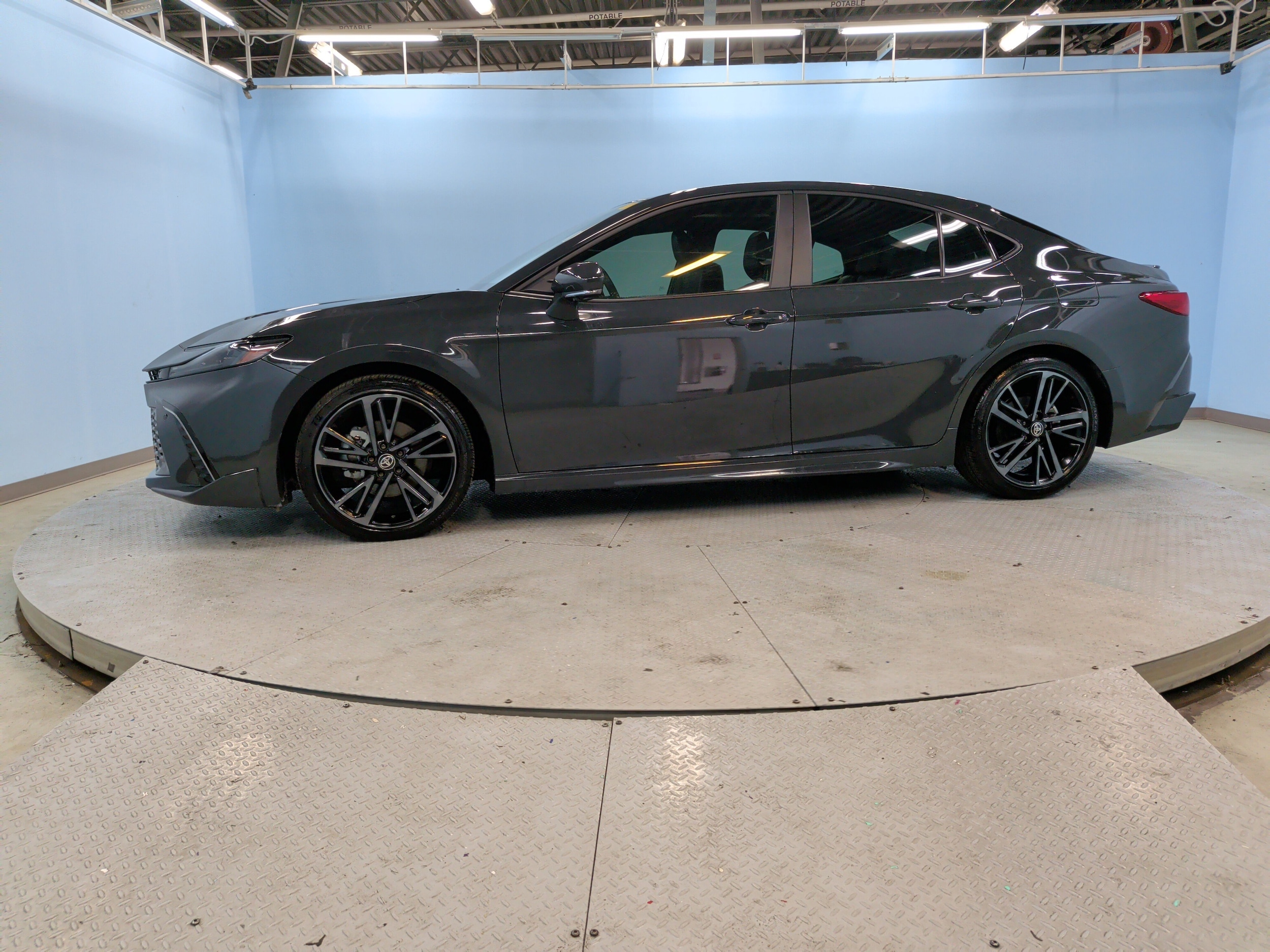 2025 Toyota Camry XSE photo 6