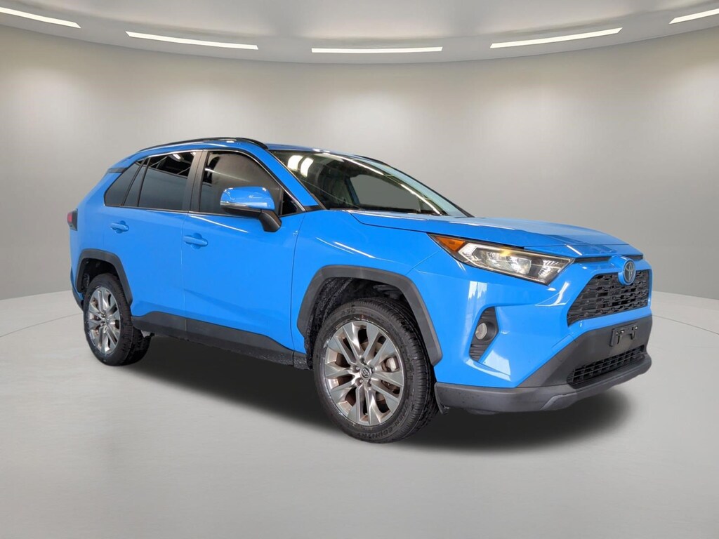Used 2019 Toyota RAV4 XLE Premium SUV