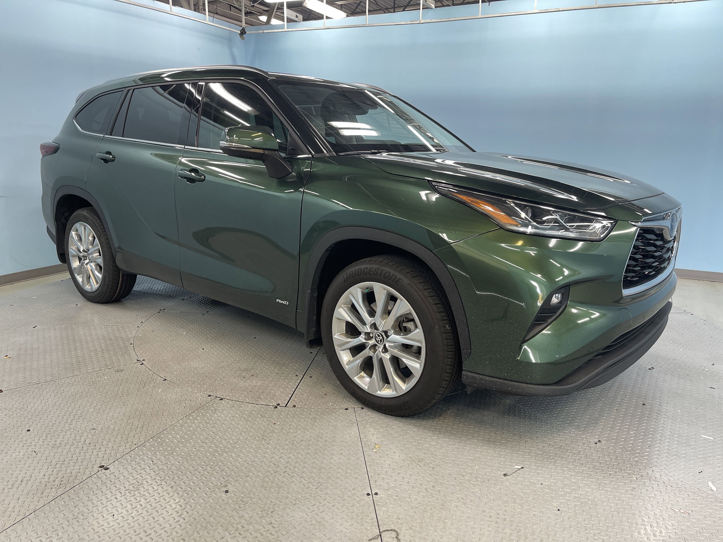 2024 Toyota Highlander Hybrid Limited