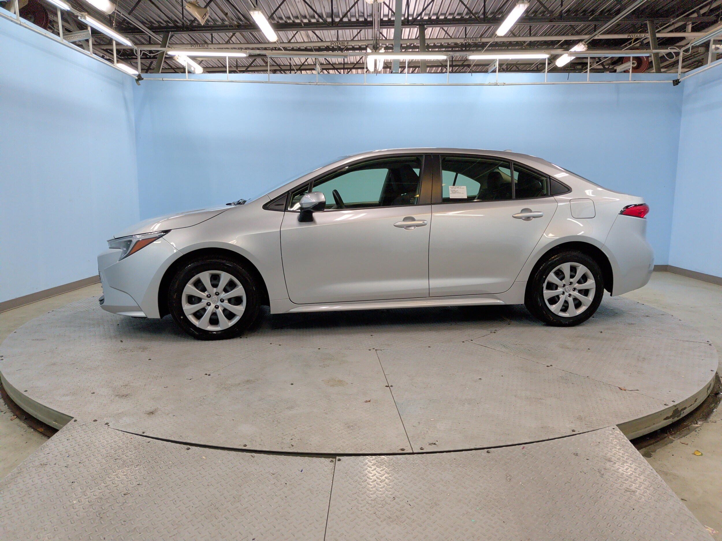 2026 Toyota Corolla Hybrid LE photo 6