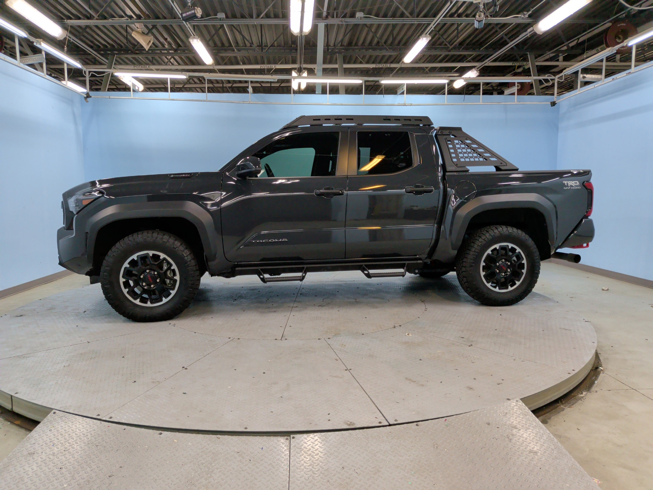 2025 Toyota Tacoma i-FORCE MAX TRD Off Road photo 6