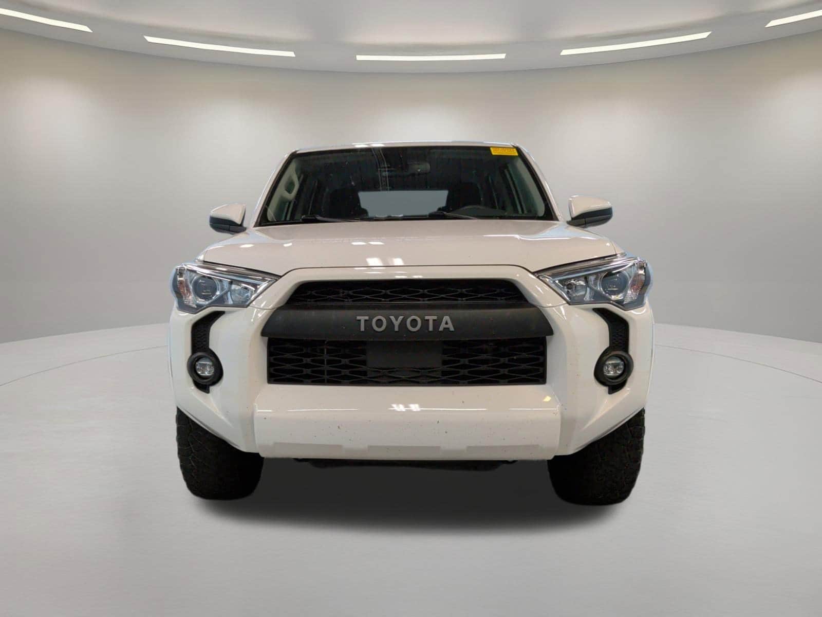2022 Toyota 4Runner SR5 photo 4