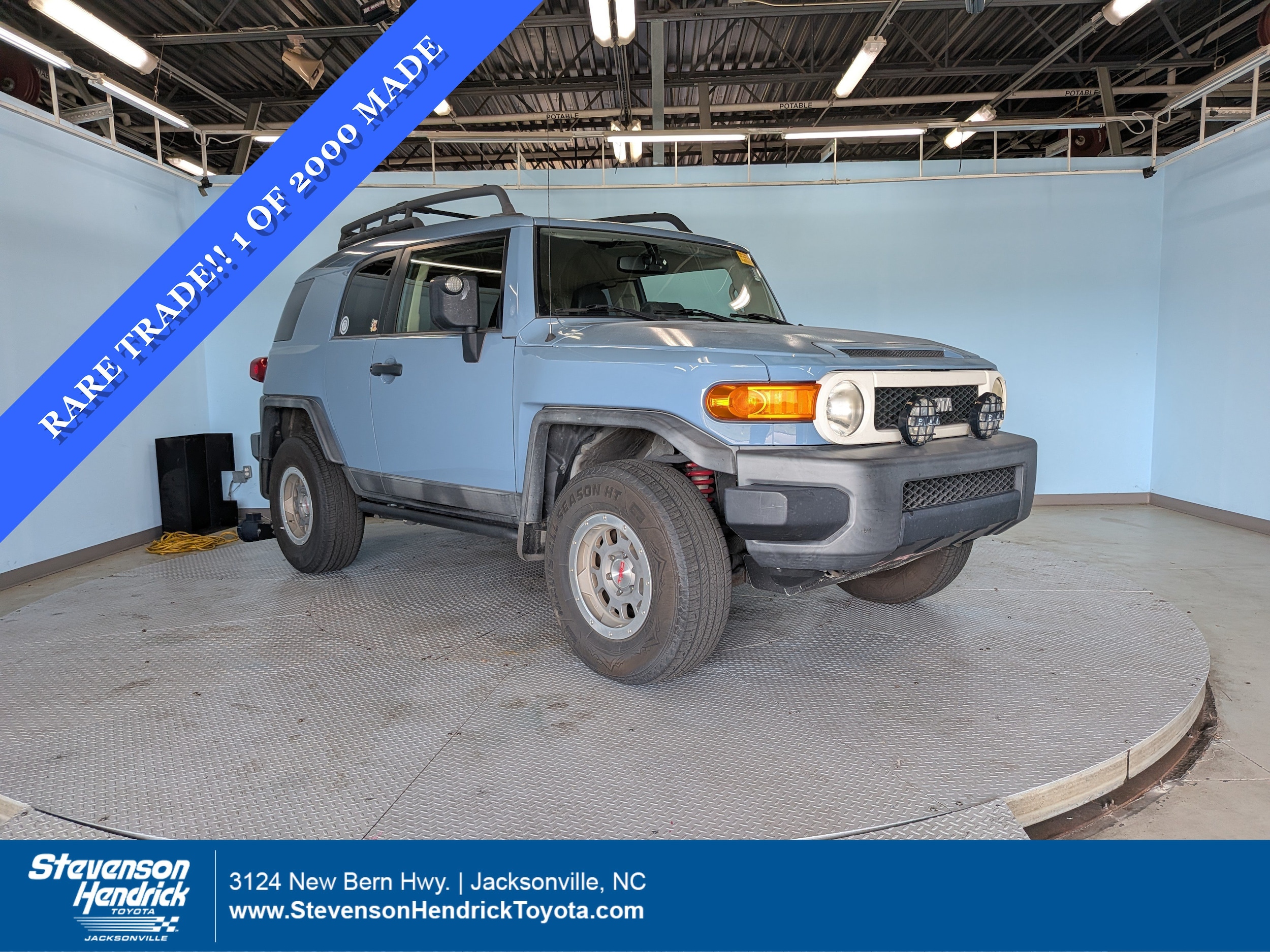 Toyota FJ Cruiser AT 4WD V6