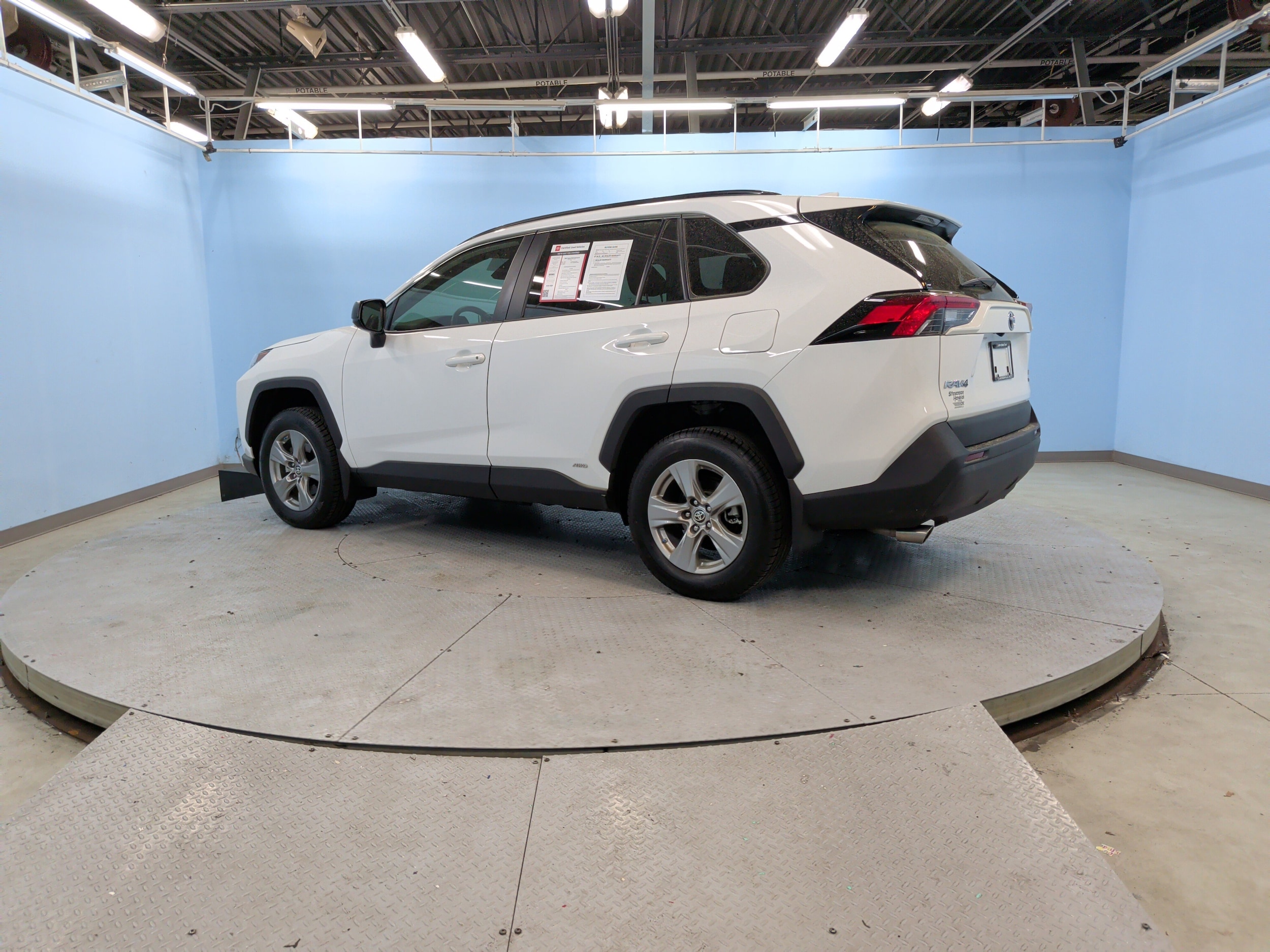 2024 Toyota RAV4 Hybrid LE photo 3