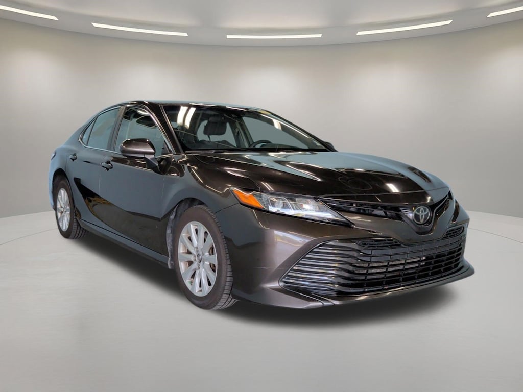 Used 2018 Toyota Camry LE Sedan
