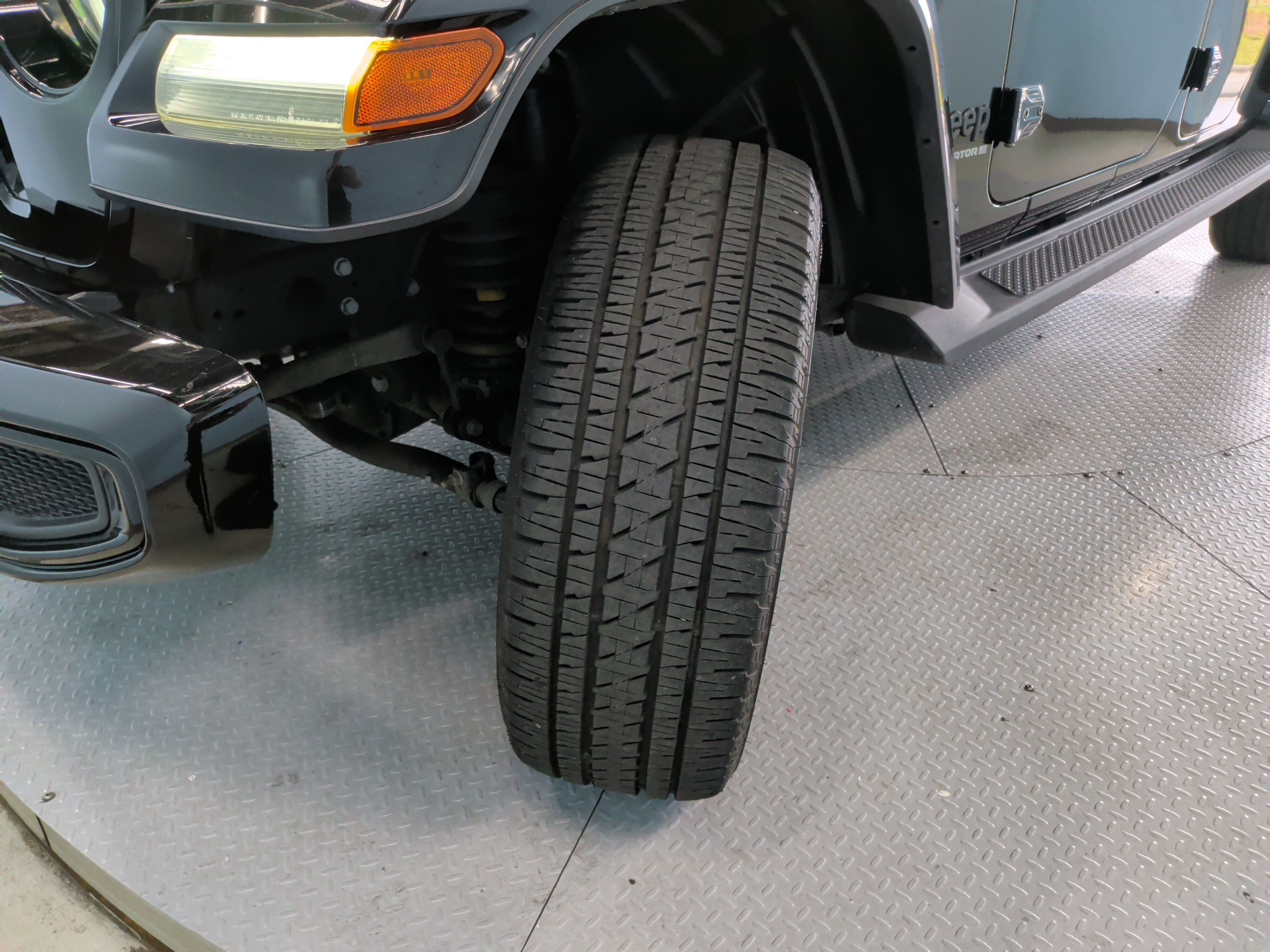 Used 2023 Jeep Gladiator Overland Truck Crew Cab