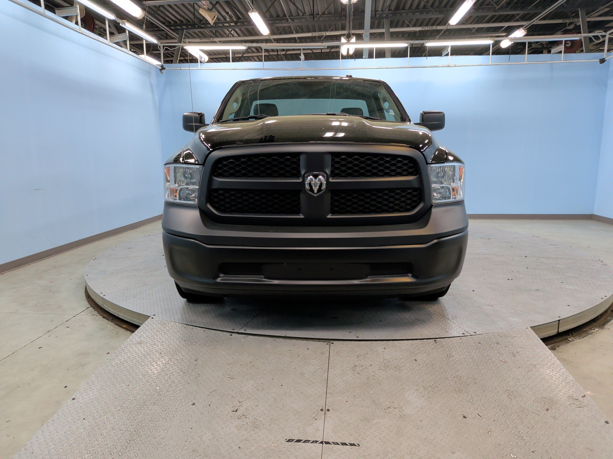 2023 Ram 1500 Classic Tradesman photo 4