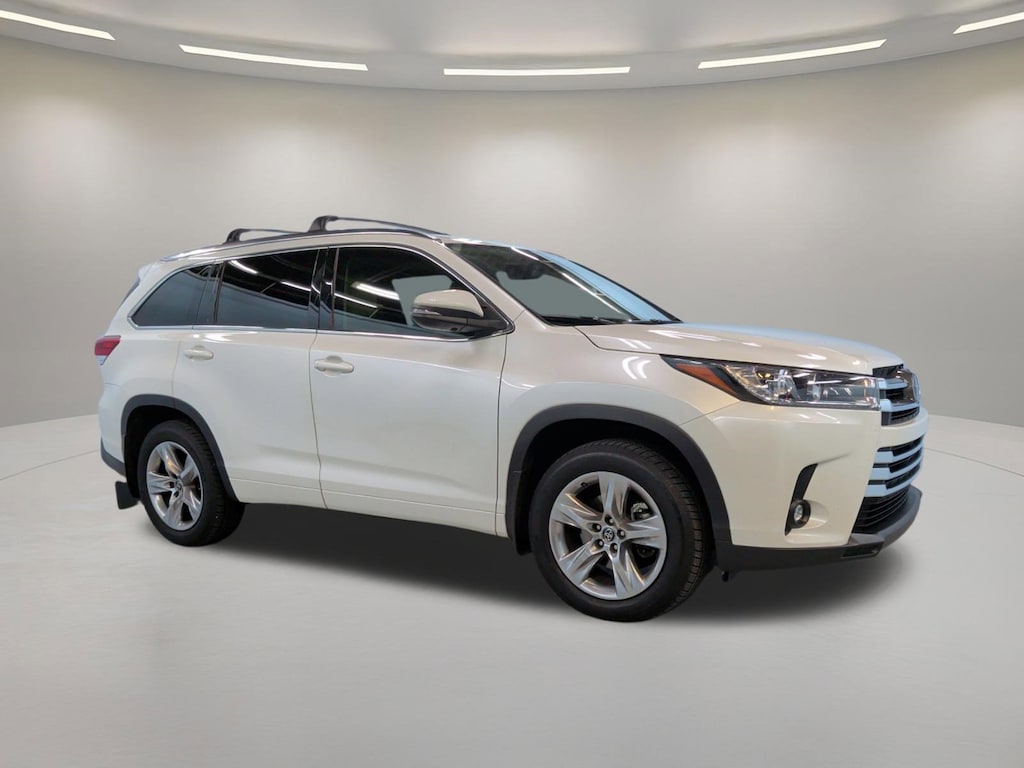 Used 2019 Toyota Highlander Limited V6 SUV
