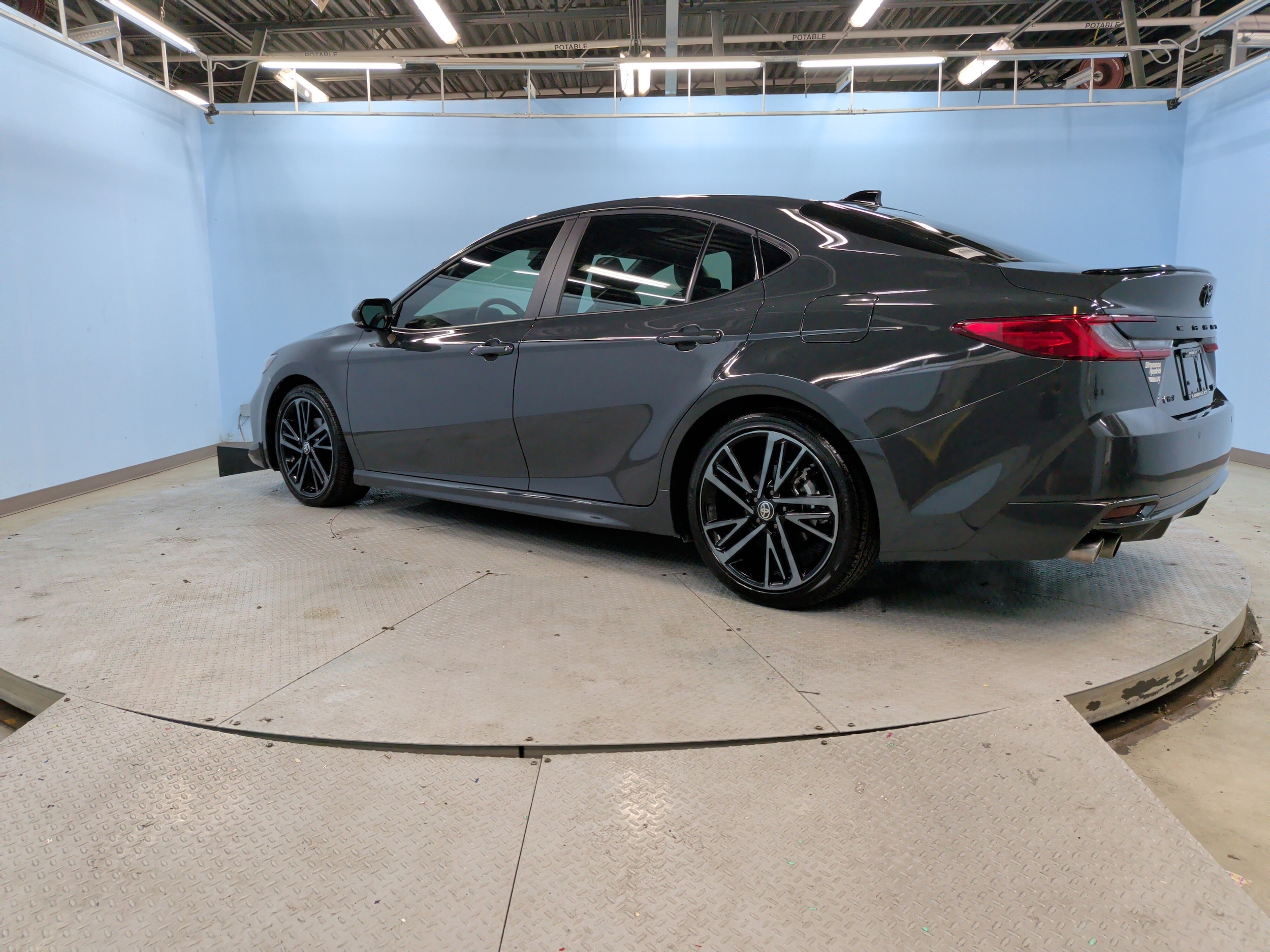 2025 Toyota Camry XSE photo 3