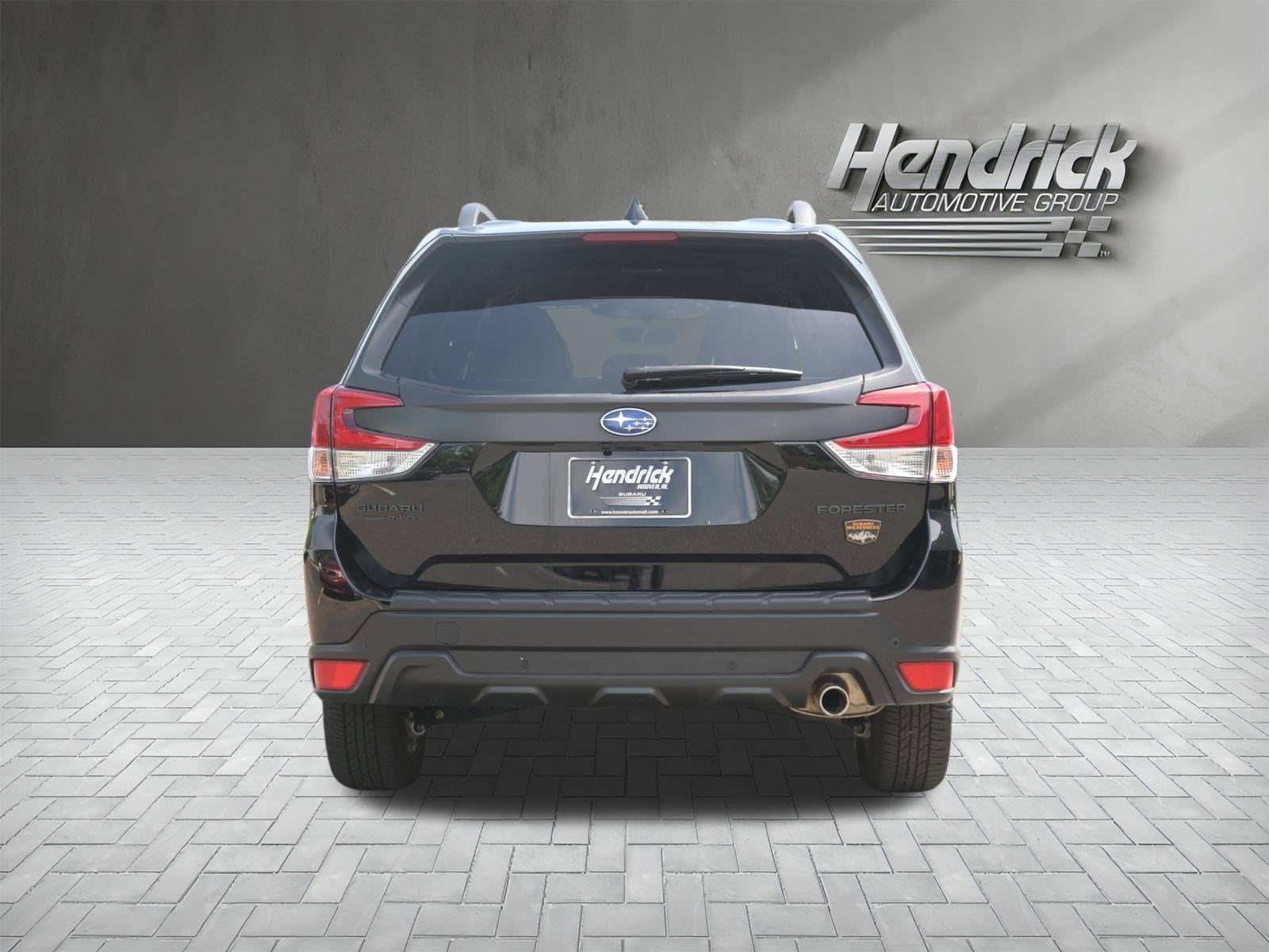 2025 Subaru Forester Premium photo 6