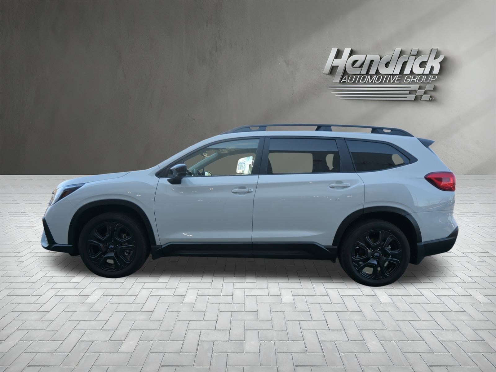 2025 Subaru Ascent Onyx Edition Touring photo 5