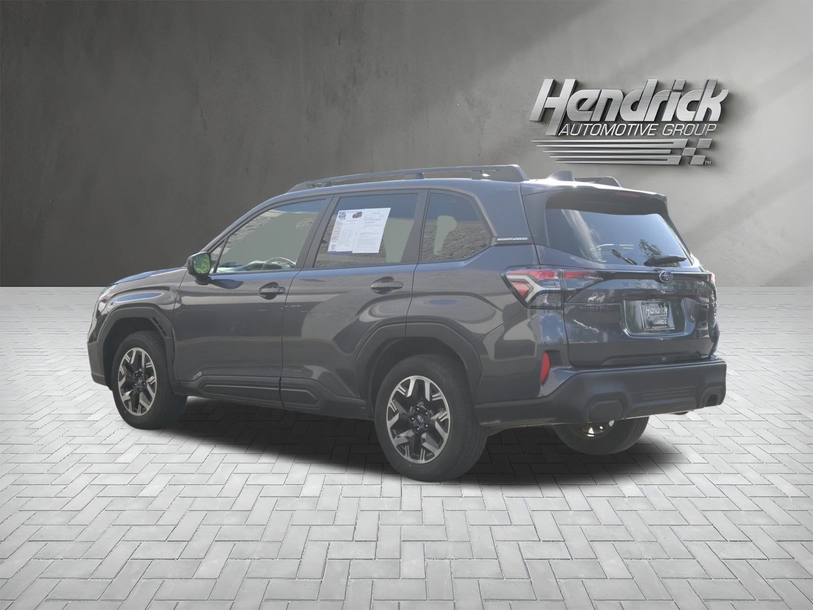 2025 Subaru Forester Premium photo 6