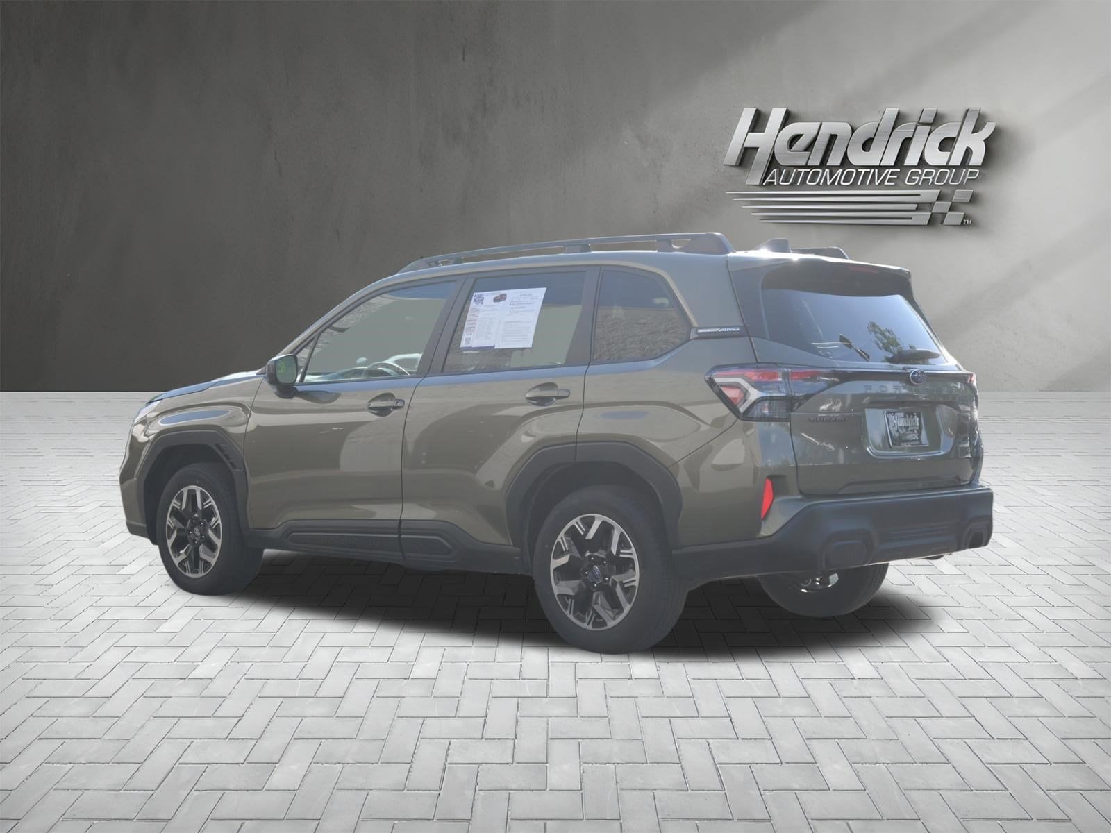 2025 Subaru Forester Premium photo 6