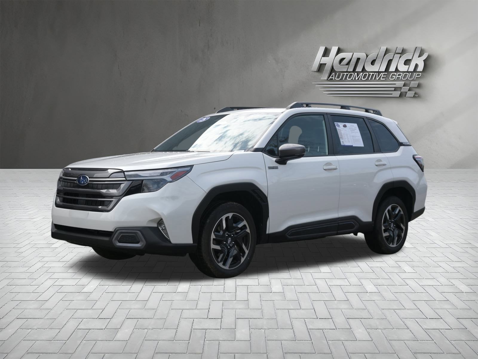 2025 Subaru Forester Limited Hybrid photo 4