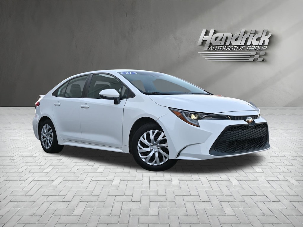 Used 2021 Toyota Corolla LE Sedan