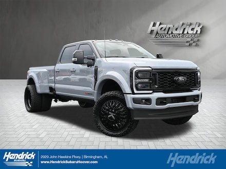 2025 Ford Super Duty F-450 DRW Platinum Pickup