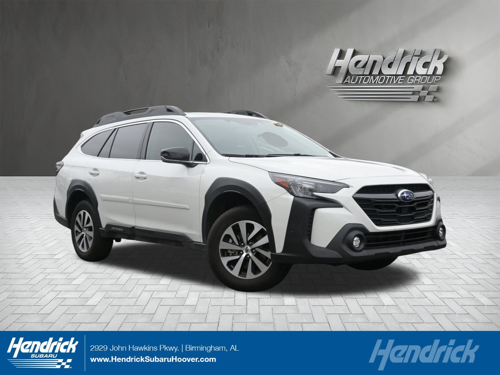 2025 Subaru Outback Premium's photo