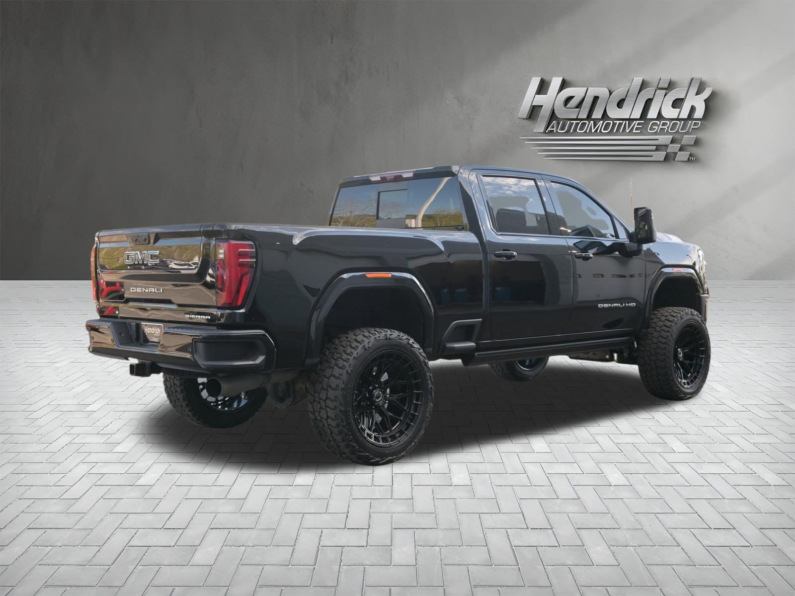 2025 GMC Sierra 2500HD Denali Ultimate photo 3
