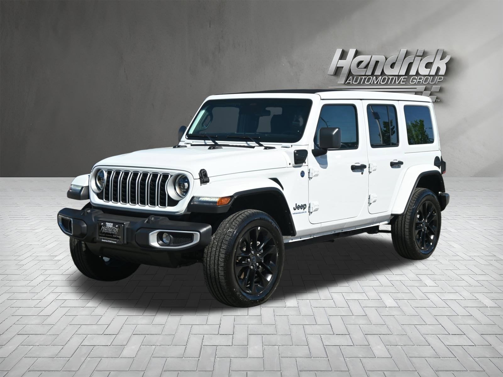 2025 Jeep Wrangler 4xe Sahara photo 6