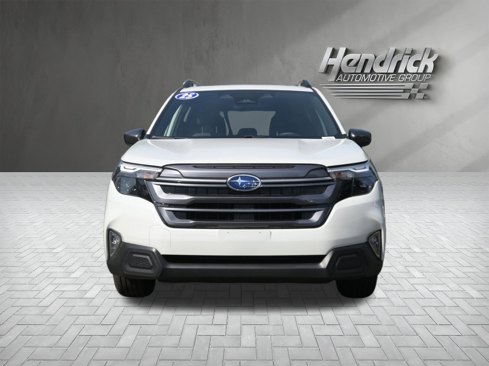 2025 Subaru Forester Premium photo 2