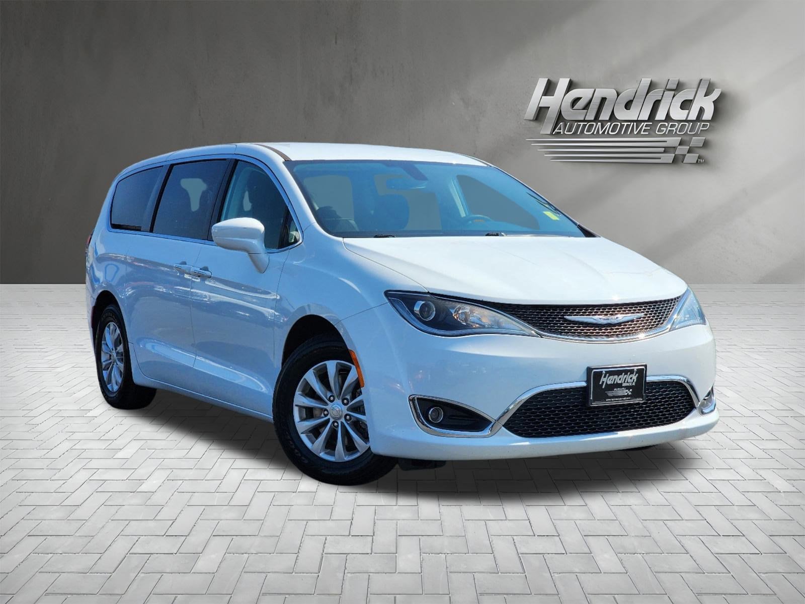 Used 2019 Chrysler Pacifica Touring Plus with VIN 2C4RC1FG6KR720730 for sale in Hoover, AL