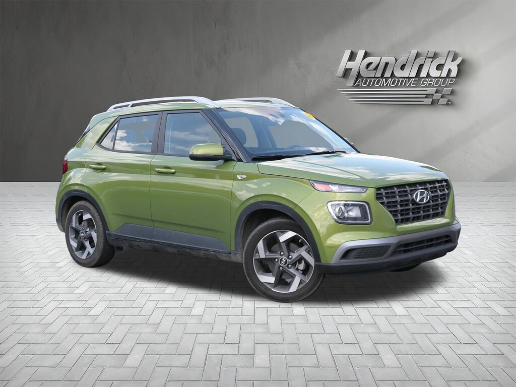 Used 2024 Hyundai Venue SEL SUV