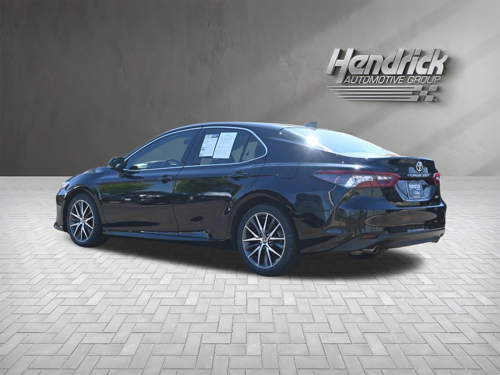 2024 Toyota Camry XLE V6 photo 5