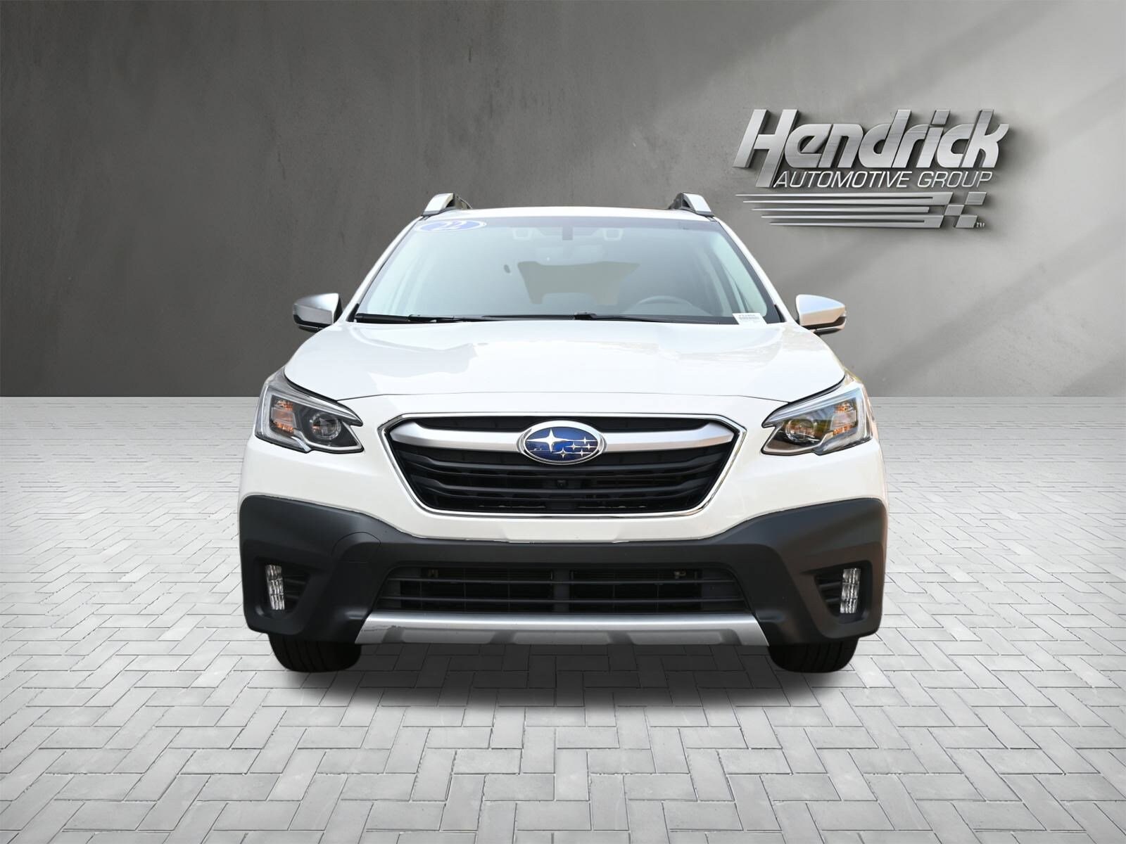 2022 Subaru Outback Touring photo 3