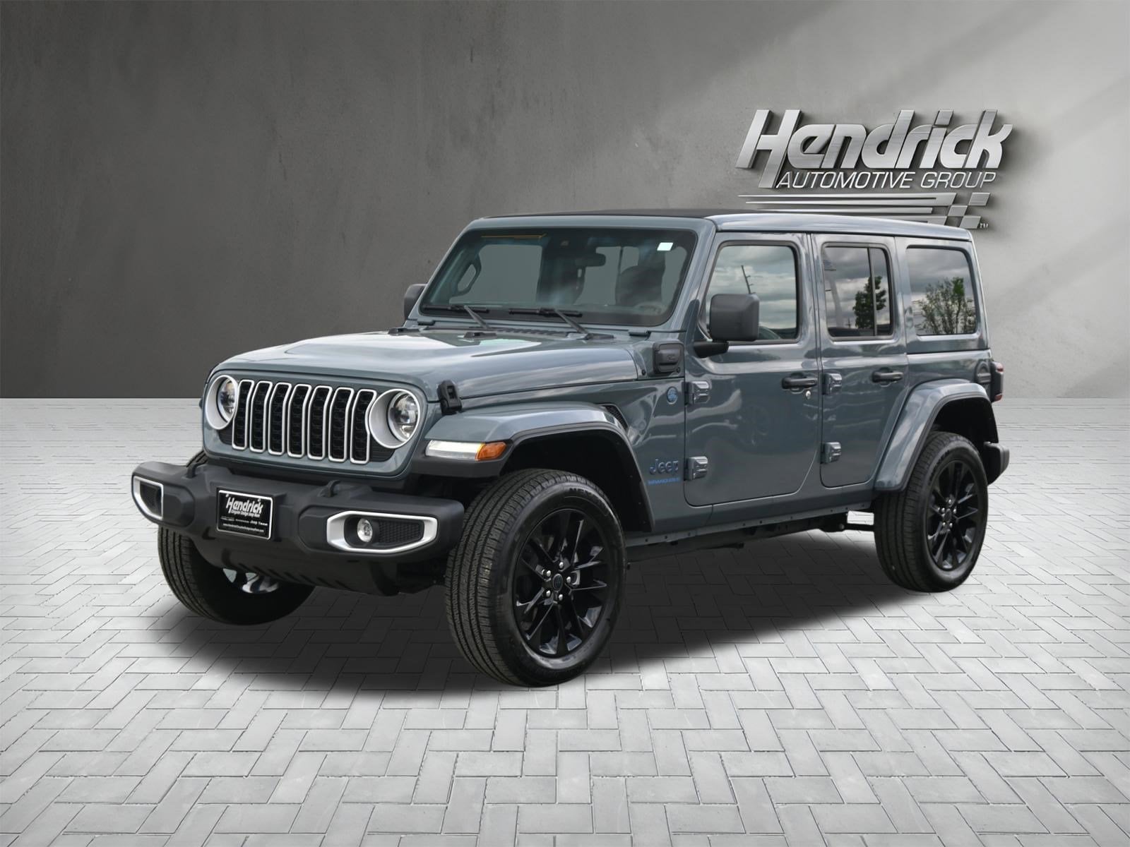 2025 Jeep Wrangler 4xe Sahara photo 5