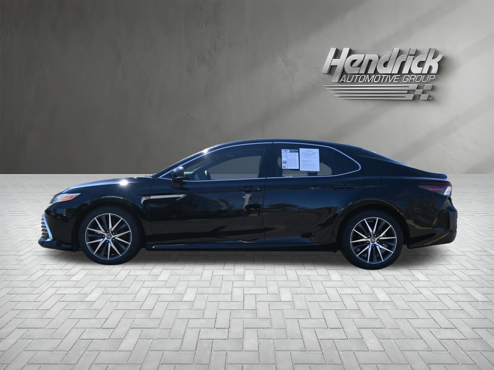 2024 Toyota Camry XLE V6 photo 4