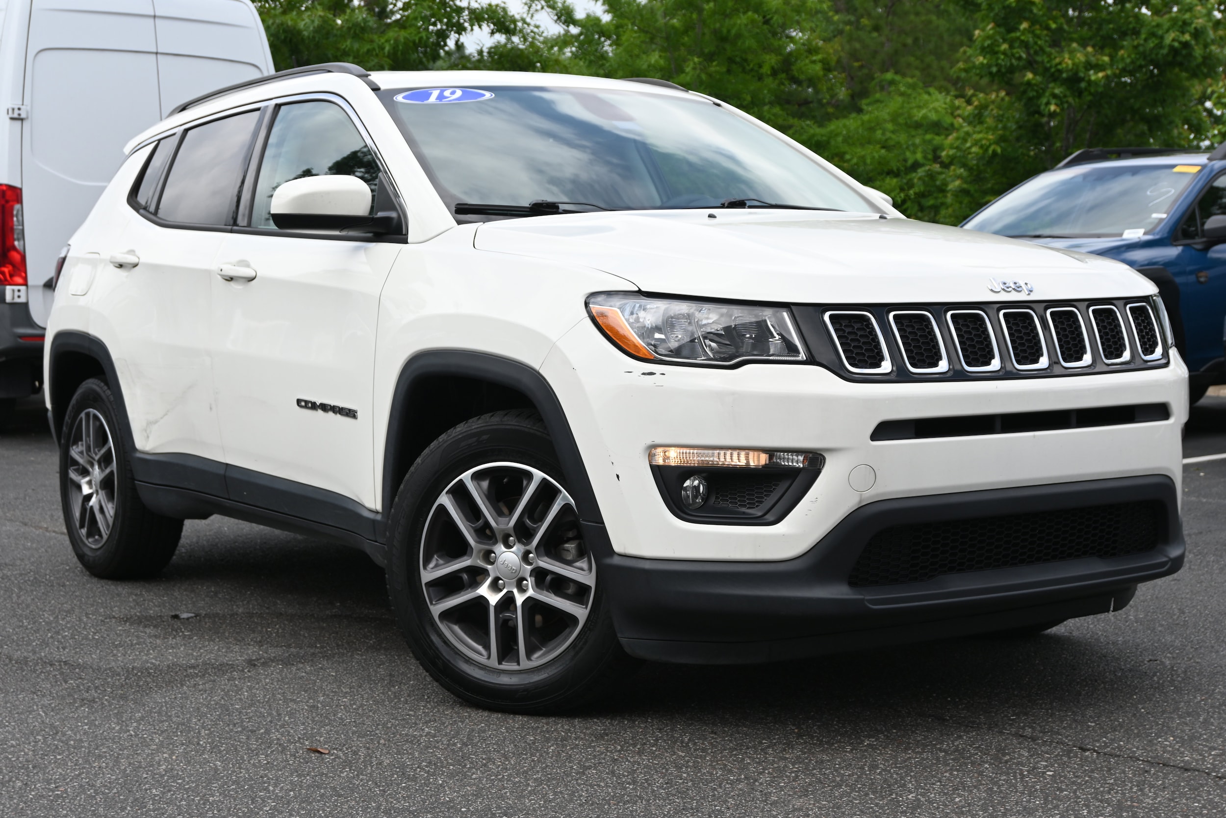 Used 2019 Jeep Compass Sun & Wheel with VIN 3C4NJCBB8KT636609 for sale in Hoover, AL