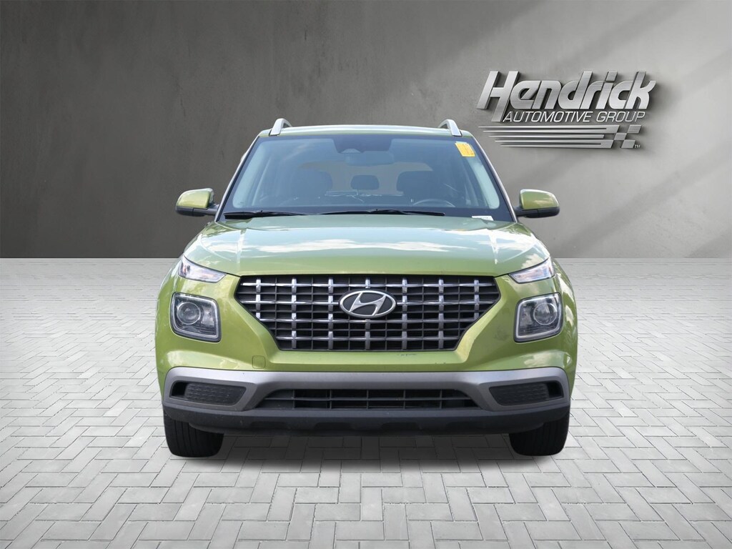 Used 2024 Hyundai Venue SEL SUV