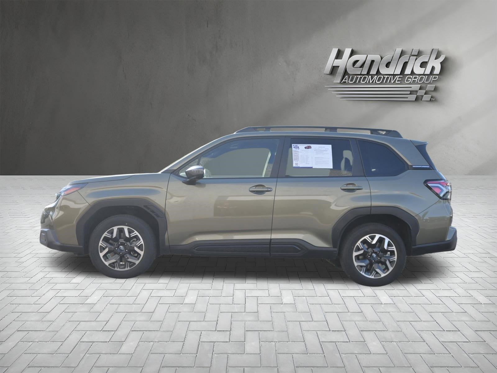 2025 Subaru Forester Premium photo 5